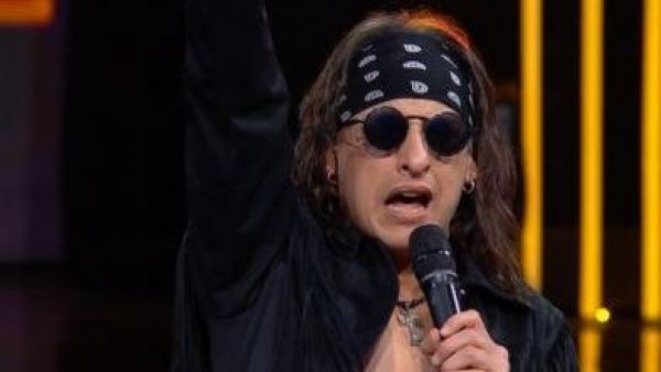 <p>Todo el rock de Bon Jovi en la voz de Rodrigo</p>Todo el rock de Bon Jovi en la voz de Rodrigo
