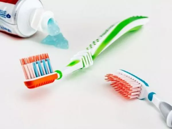 Colgate bajo la lupa: Sernac emite alerta por componente en su pasta dental