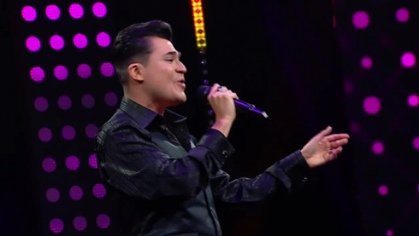 <p>La particular voz de Frankie Valli se toma Mi Nombre Es</p>La particular voz de Frankie Valli se toma Mi Nombre Es
