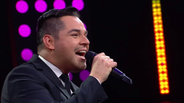 <p>El romanticismo de Carlos Rivera se apodera del escenario de Mi Nombre Es</p>El romanticismo de Carlos Rivera se apodera del escenario de Mi Nombre Es
