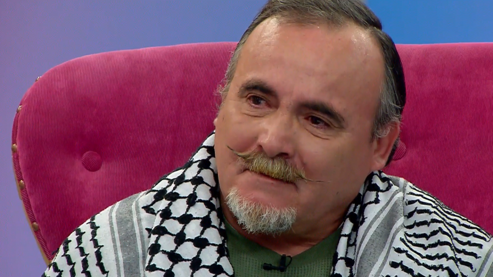 "Yo debí estar muerto...": El orgullo y emoción de Paul Vásquez por su gran logro académico
