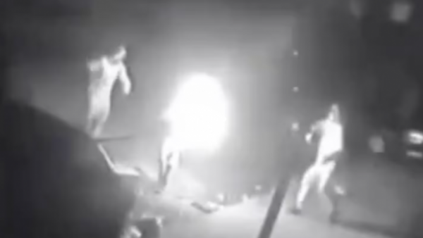 <p>Horror en Argentina: sujeto prendió fuego a su exnovia tras verla con nueva pareja</p>Horror en Argentina: sujeto prendió fuego a su exnovia tras verla con nueva pareja
