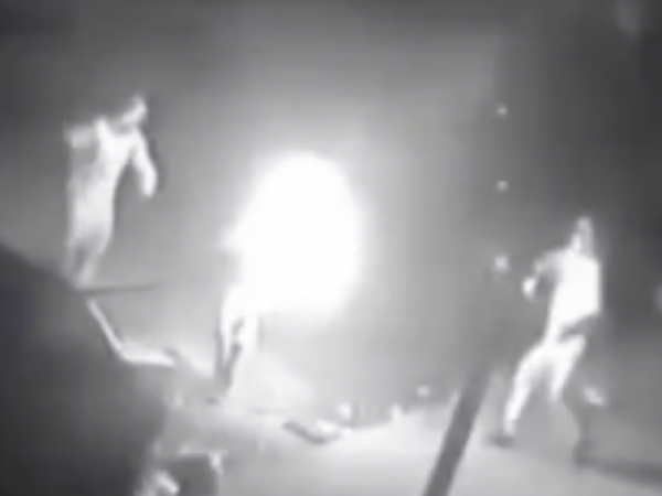 Horror en Argentina: sujeto prendió fuego a su exnovia tras verla con nueva pareja