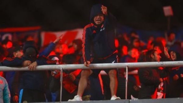 Buenos Aires le cierra la puerta a los hinchas de la U hasta 2027