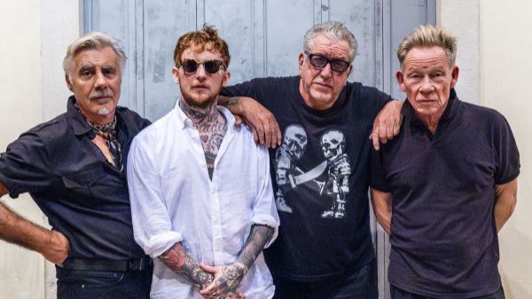 Sex Pistols suspende gira por Sudamérica que los traería a Chile
