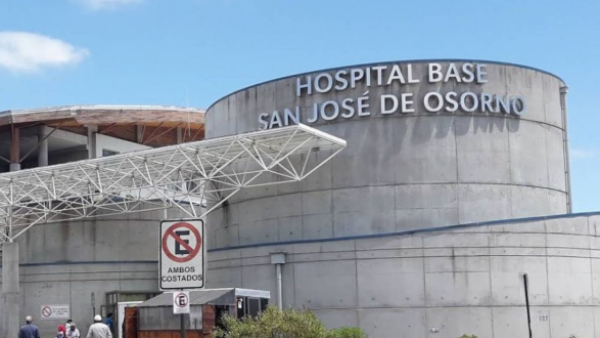 Califican brutal maltrato a funcionario en Hospital de Osorno como "sadismo extremo"
