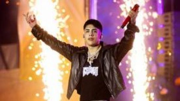 <p>Cris MJ rompe récord como el chileno con más canciones que superan los 100 millones de reproducciones en Spotify</p>Cris MJ rompe récord como el chileno con más canciones que superan los 100 millones de reproducciones en Spotify
