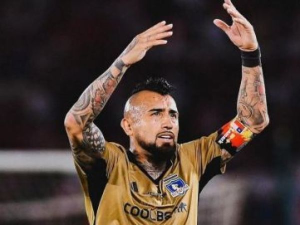 Arturo Vidal enfrenta millonaria demanda por estafa y apropiación indebida