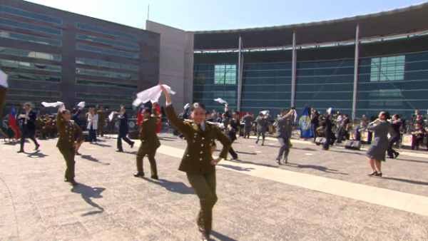 ¡Revive el hermoso pie de cueca de las Fuerzas Armadas, Seguridad y Orden en TVN!