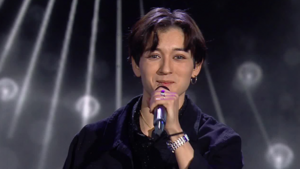 Jungkook deleitó con su baile y canto en el escenario "Mi Nombre Es 2"
