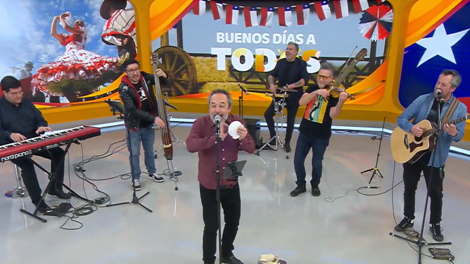 Un gran lujo en el "Buenos Días a Todos": ¡ Las cuecas de Daniel Muñoz y Los Marujos!
