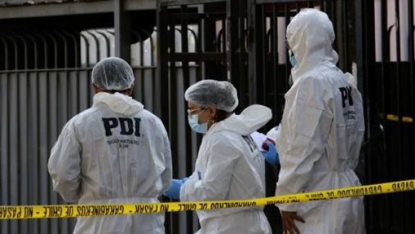 <p>La Serena: hallan dos cuerpos en descomposición en sector Arrayán Costero</p>La Serena: hallan dos cuerpos en descomposición en sector Arrayán Costero
