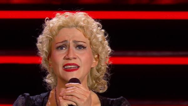 Madonna sorprende con "Like a prayer", un infaltable de la reina del pop
