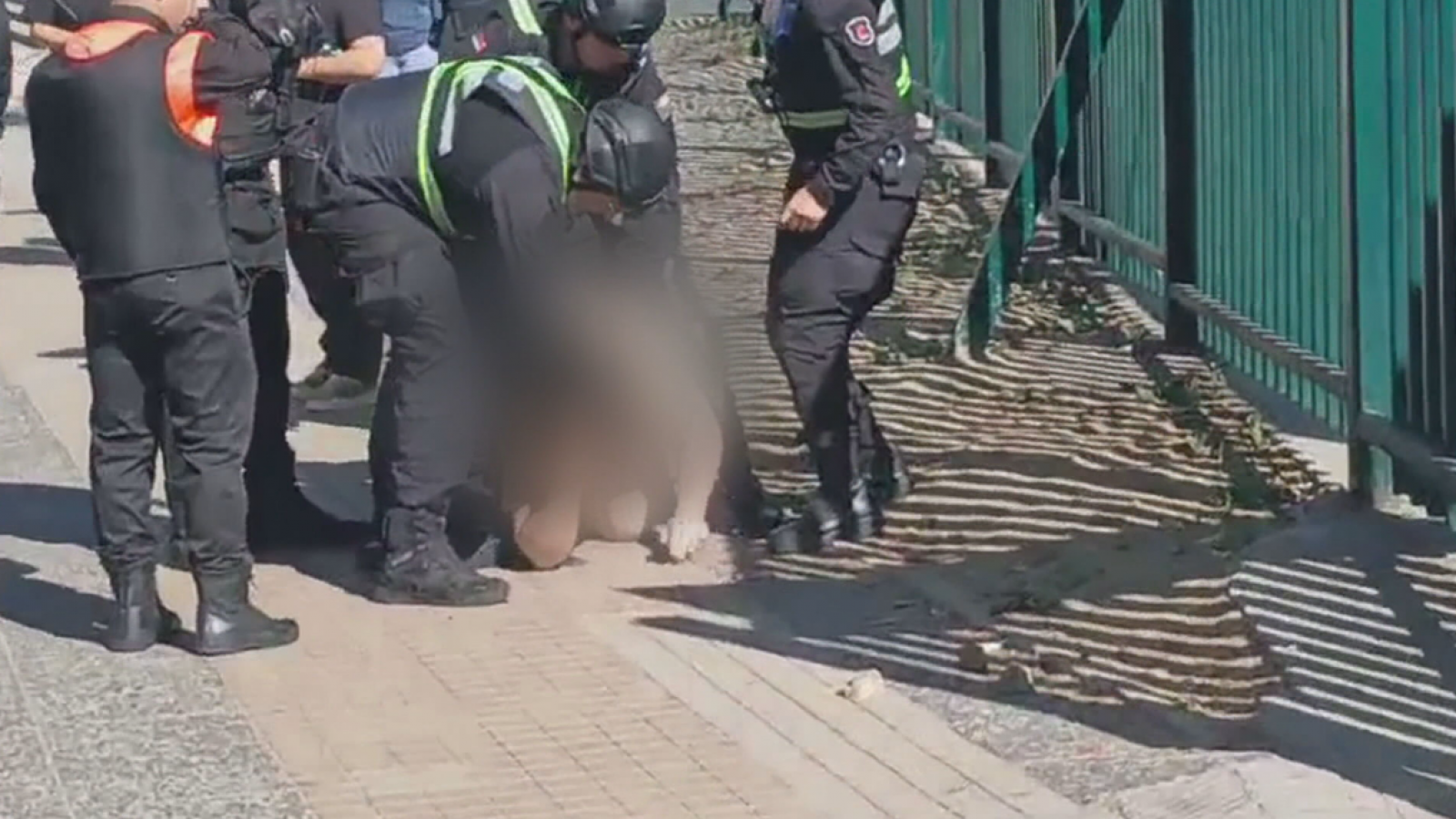 Guardias involucrados en muerte de joven: revelan registros de la brutal agresión en Mallplaza Vespucio