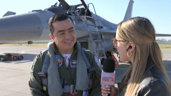 ¡A mirar el cielo! Conoce las regiones por donde pasarán los F-16 en la previa de la Parada Militar
