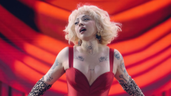 Mon Laferte es nominada en dos categorías en los premios Latin Grammy 2025
