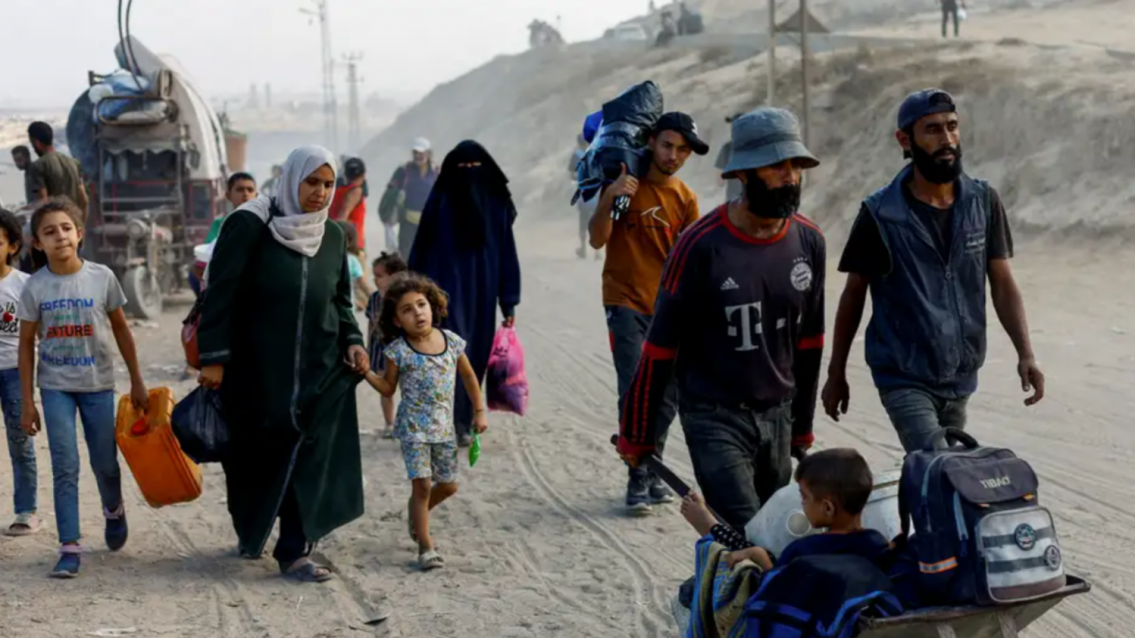 Ciudad de Gaza: Israel abre ruta para que huyan palestinos