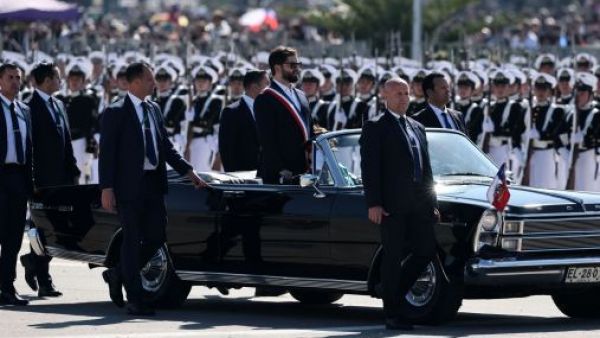 Así fue la llegada del Presidente Gabriel Boric Font a la gran Parada Militar 2025

