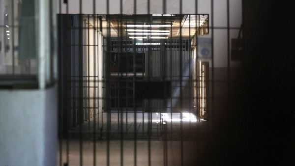 Pelea al interior de cárcel Colina II terminó con un reo muerto y otros cuatro heridos
