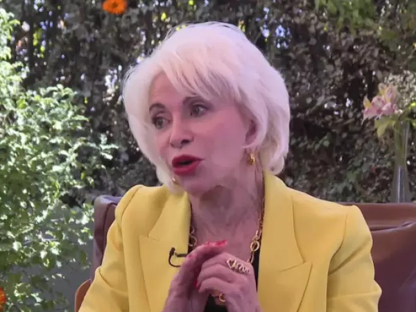 La escritora chilena Isabel Allende en entrevista con El Medio Día.