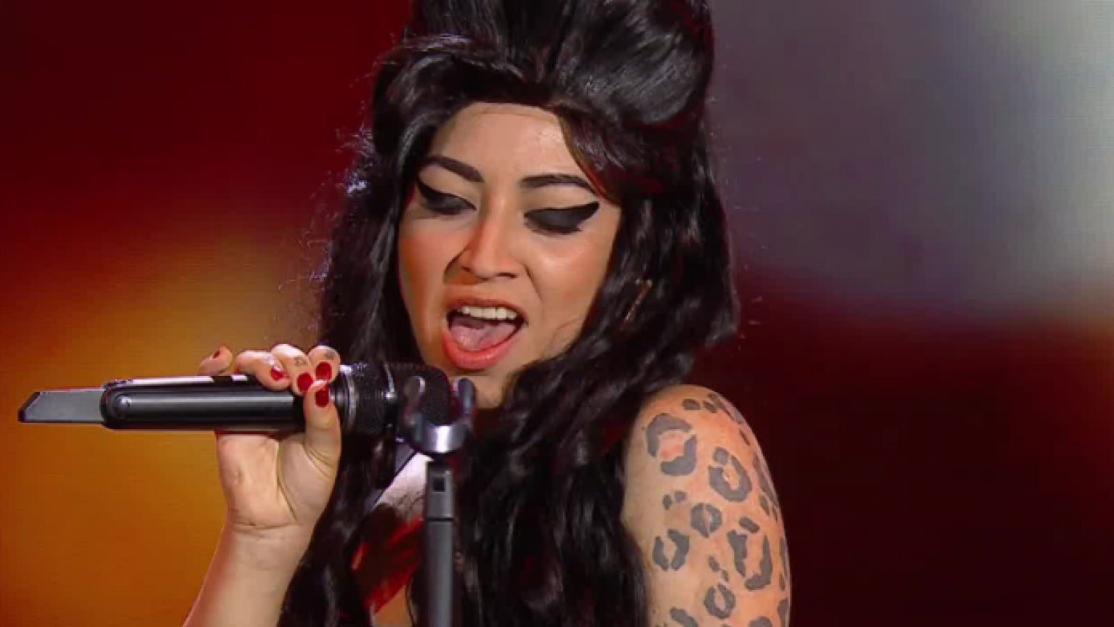 La cruda y potente voz de la recordada Amy Winehouse
