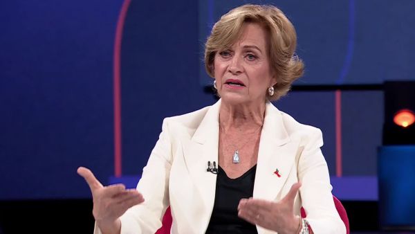 Matthei sobre visa de trabajo para migrantes: "No estoy dispuesta a regularizar"
