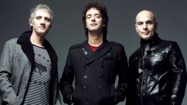 <p>Soda Stereo vuelve a los conciertos: revivirán voz de Cerati con tecnología</p>Soda Stereo vuelve a los conciertos: revivirán voz de Cerati con tecnología
