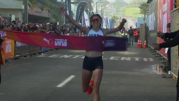 <p>María José Calfilaf, ganadora 21K Puma Maratón de Viña del Mar 2025</p>Con un ritmo demoledor María José Calfilaf ganó los 21K del Puma Maratón de Viña
