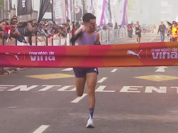 Matías Silva, ganador 21K Puma Maratón de Viña del Mar 2025