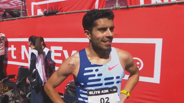 Daniel Cortés, ganador 42K del Puma Maratón de Viña del Mar 2025.