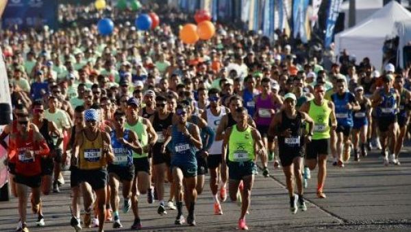 Revisa los horarios, cortes y desvíos de tránsito por el Puma Maratón de Viña 2025
