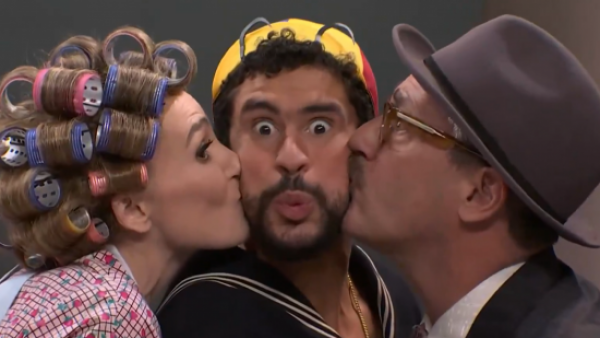 Bad Bunny sorprende como Quico en la versión de Saturday Night Live de "El Chavo del 8"

