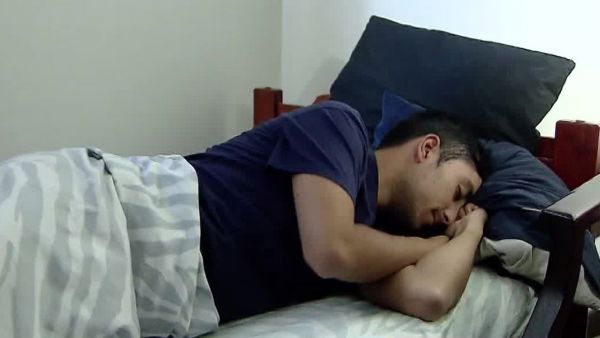 Parálisis del sueño: El trastorno que afecta a Ester Expósito

