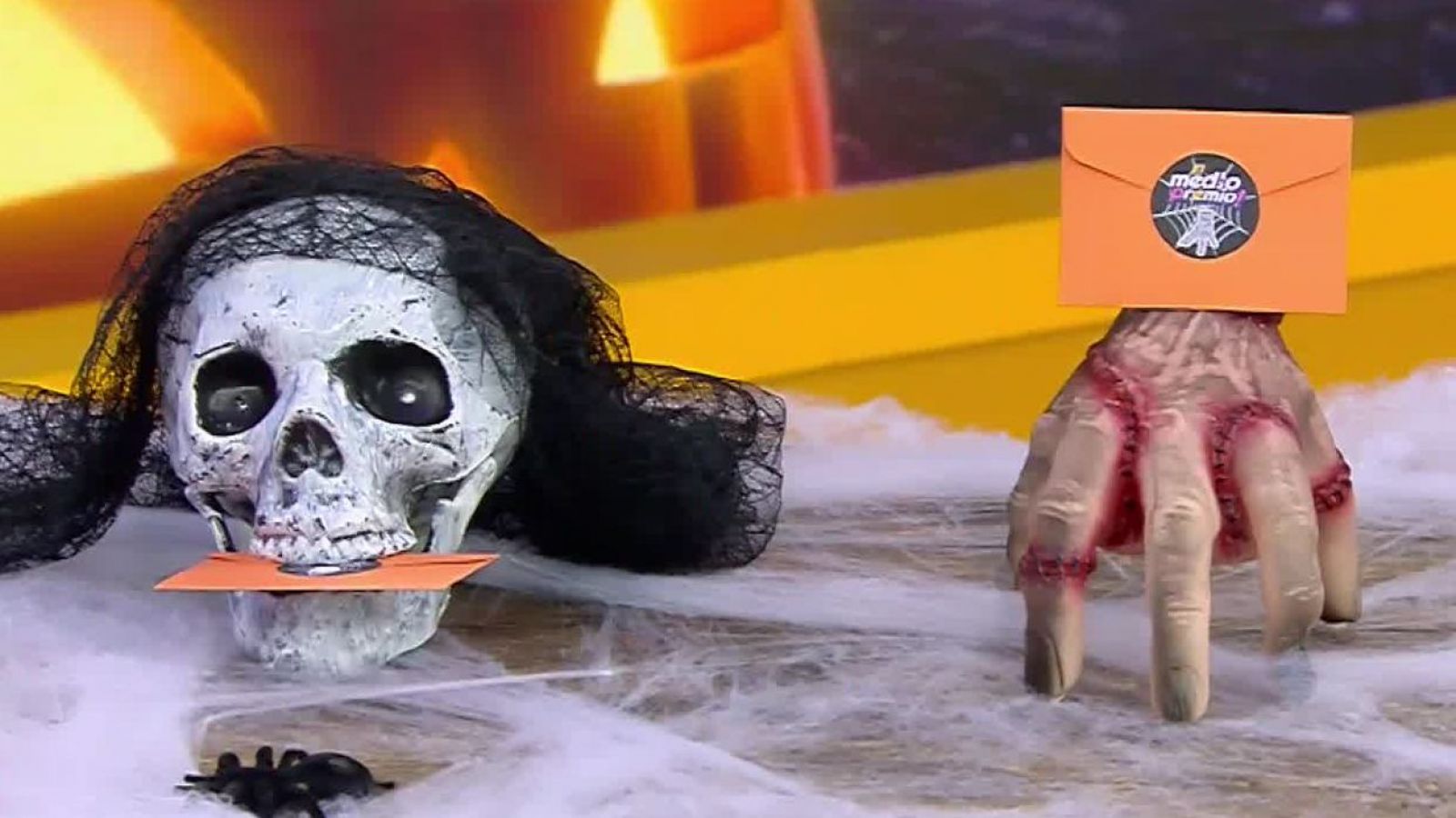 ¡Participa en "El Medio Premio" y gana premios de miedo!
