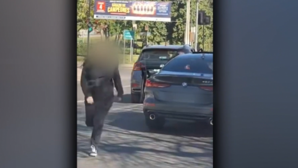 Todo registrado: Chofer de bus atropella a delincuente durante encerrona y frustra robo en Independencia
