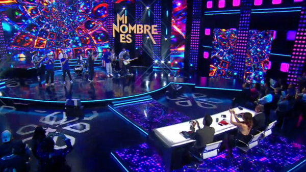 <p>La Combo Tortuga en el escenario de Mi Nombre Es 2</p>La Combo Tortuga protagonizó una divertida y colorida obertura
