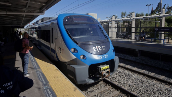 Lanzan nuevos recorridos en tren desde Santiago al sur de Chile
