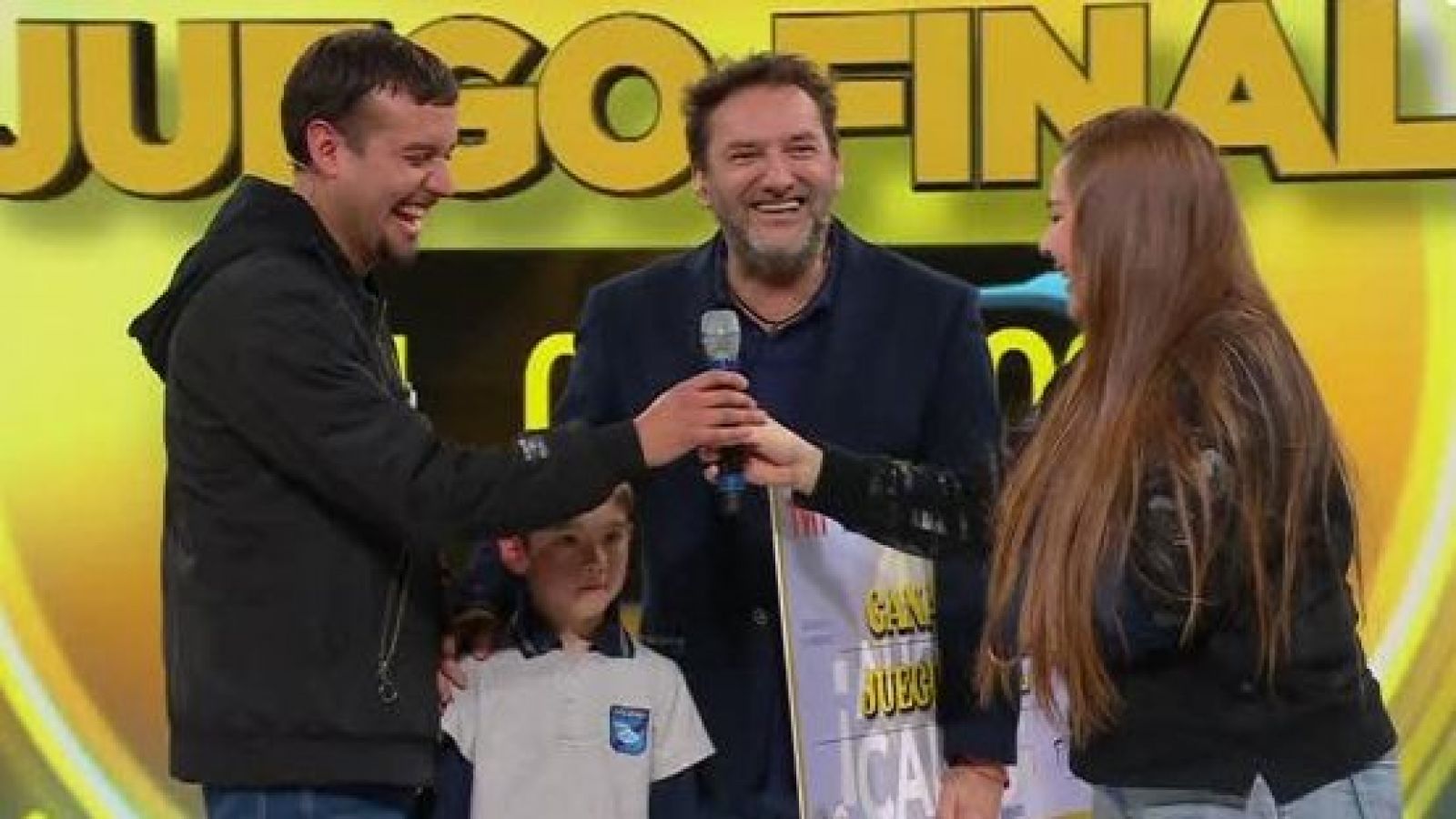 “Con 200 lucas me compras un anillo”: Ganó más de un millón y una indirecta

