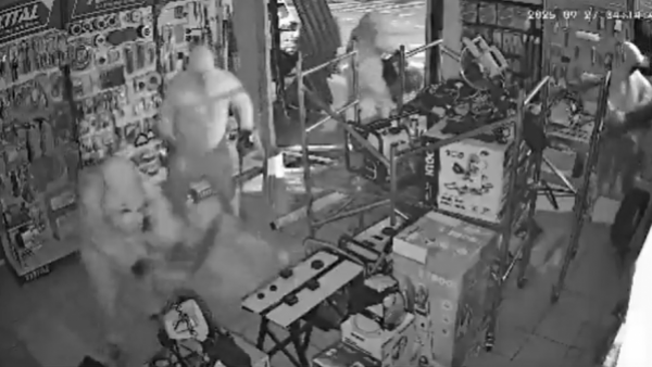 "Los robos me arruinaron el negocio": Comerciante de Chillán cierra su local luego de cuatro robos en un año
