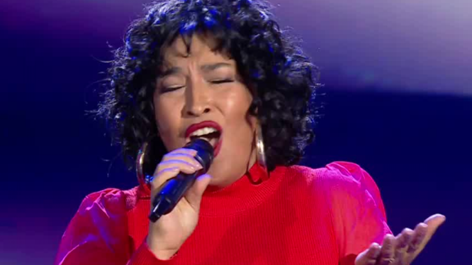 "I wanna dance with somebody": Whitney Houston nos trae este himno pop
