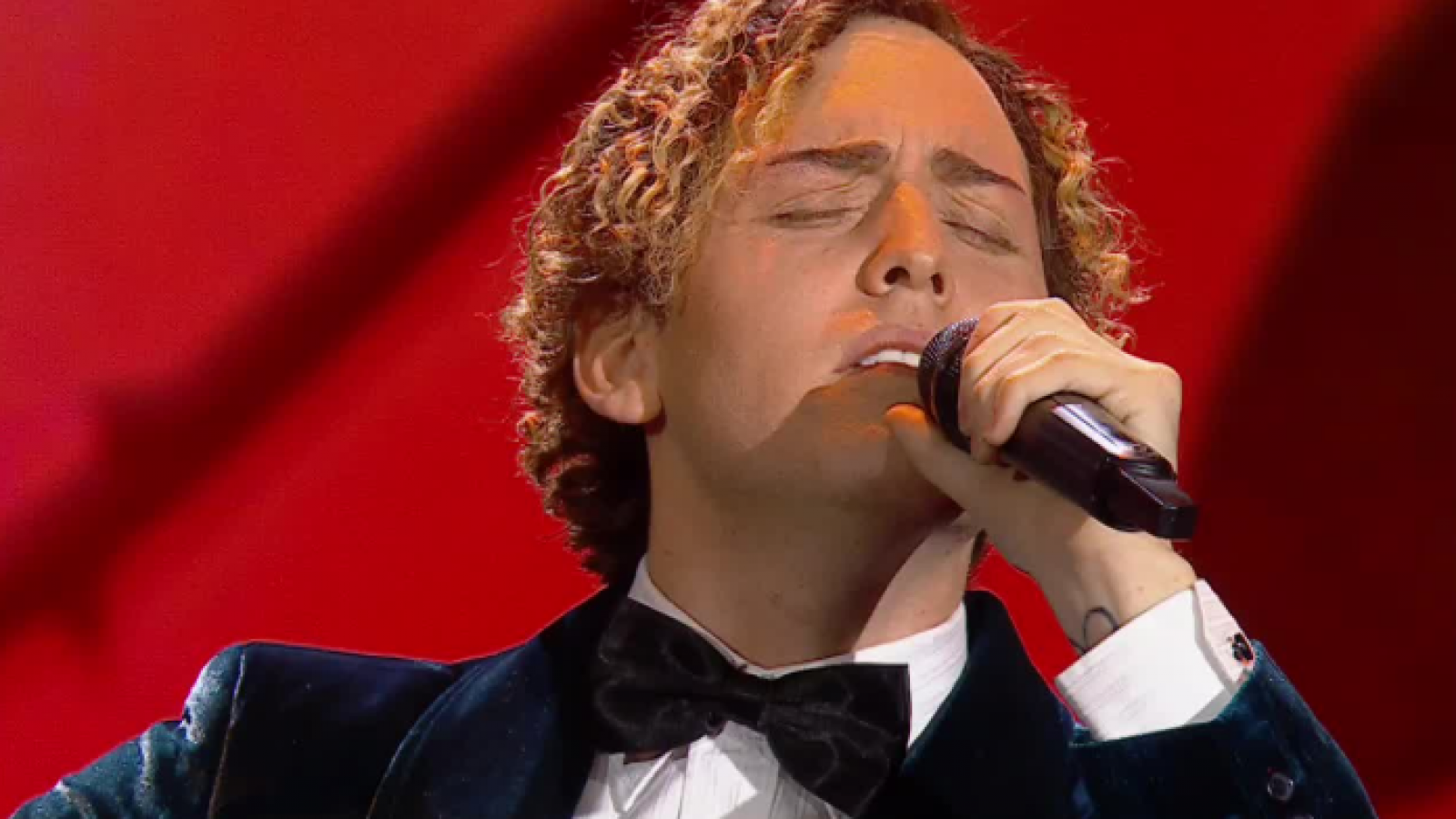 El romanticismo de David Bisbal se toma el escenario de Mi Nombre Es

