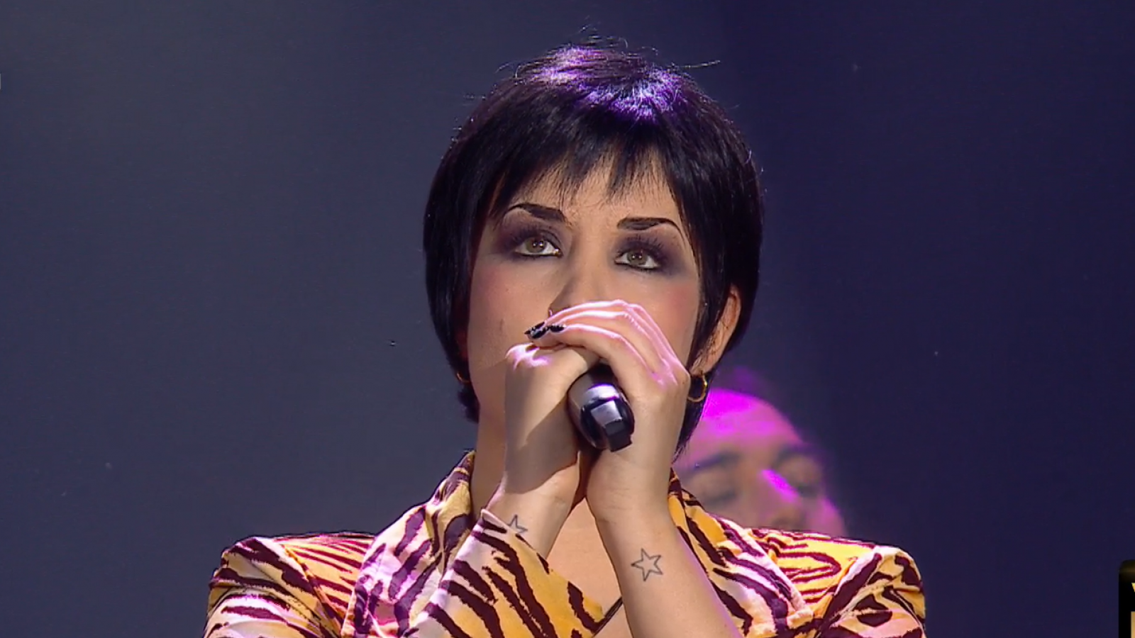 Dolores O'Riordan deslumbra con su voz en "Mi Nombre Es 2"
