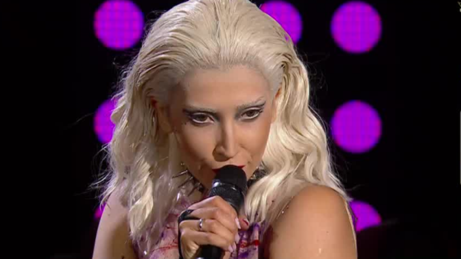 "Poker face": el éxito de la multifacética Lady Gaga en Mi Nombre Es
