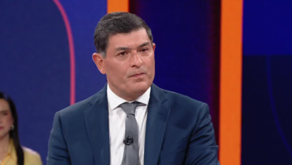 Parisi propone un nuevo retiro de fondos de pensiones "responsable y no inflacionario"
