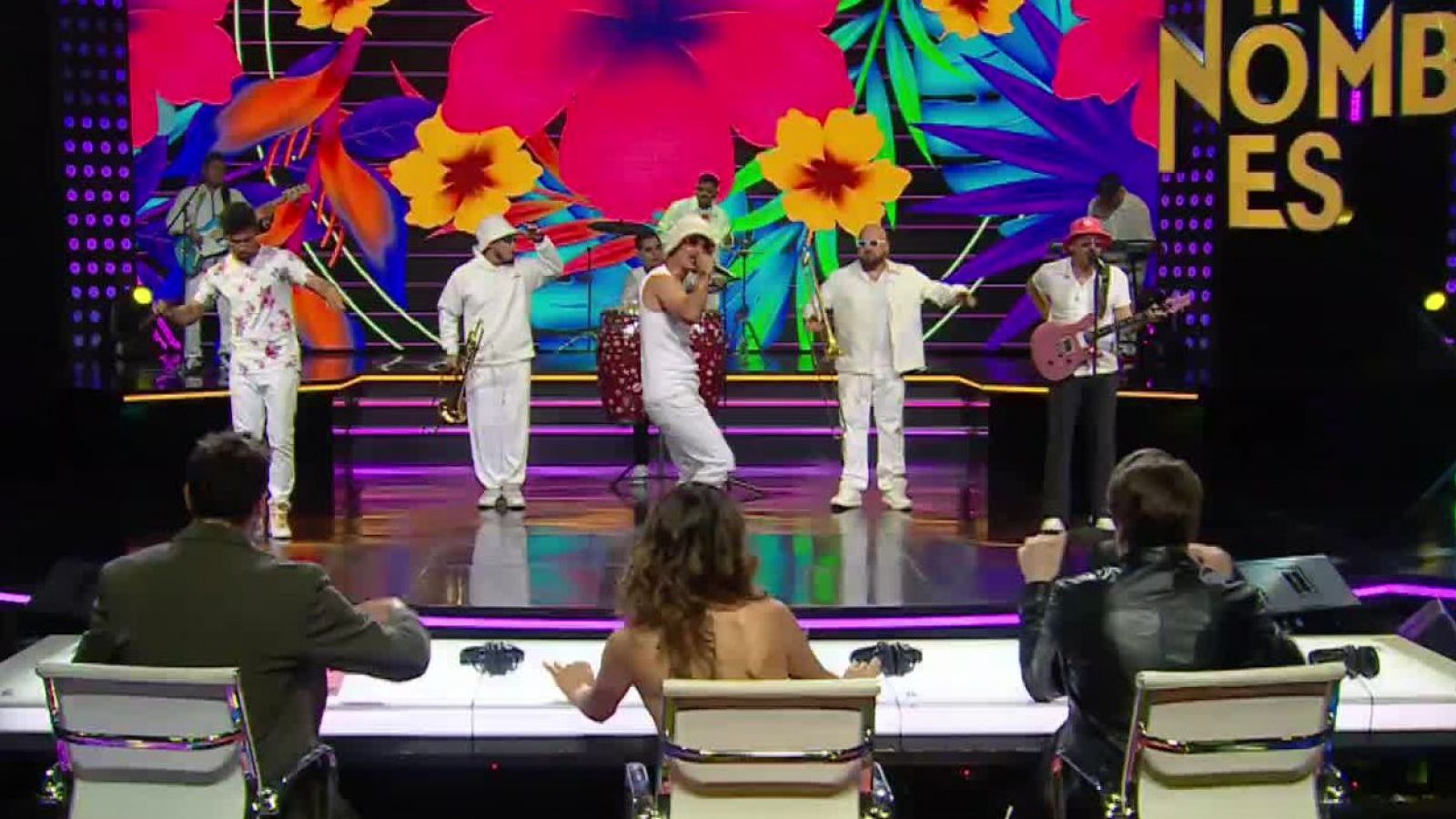 Una obertura para gozar y bailar con Moral Distraída
