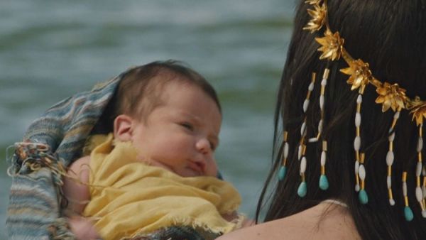 <p>El niño que interpreta a Moisés es chileno</p>"Moisés y los 10 Mandamientos": La historia de Máximo, el niño chileno que interpretó al protagonista
