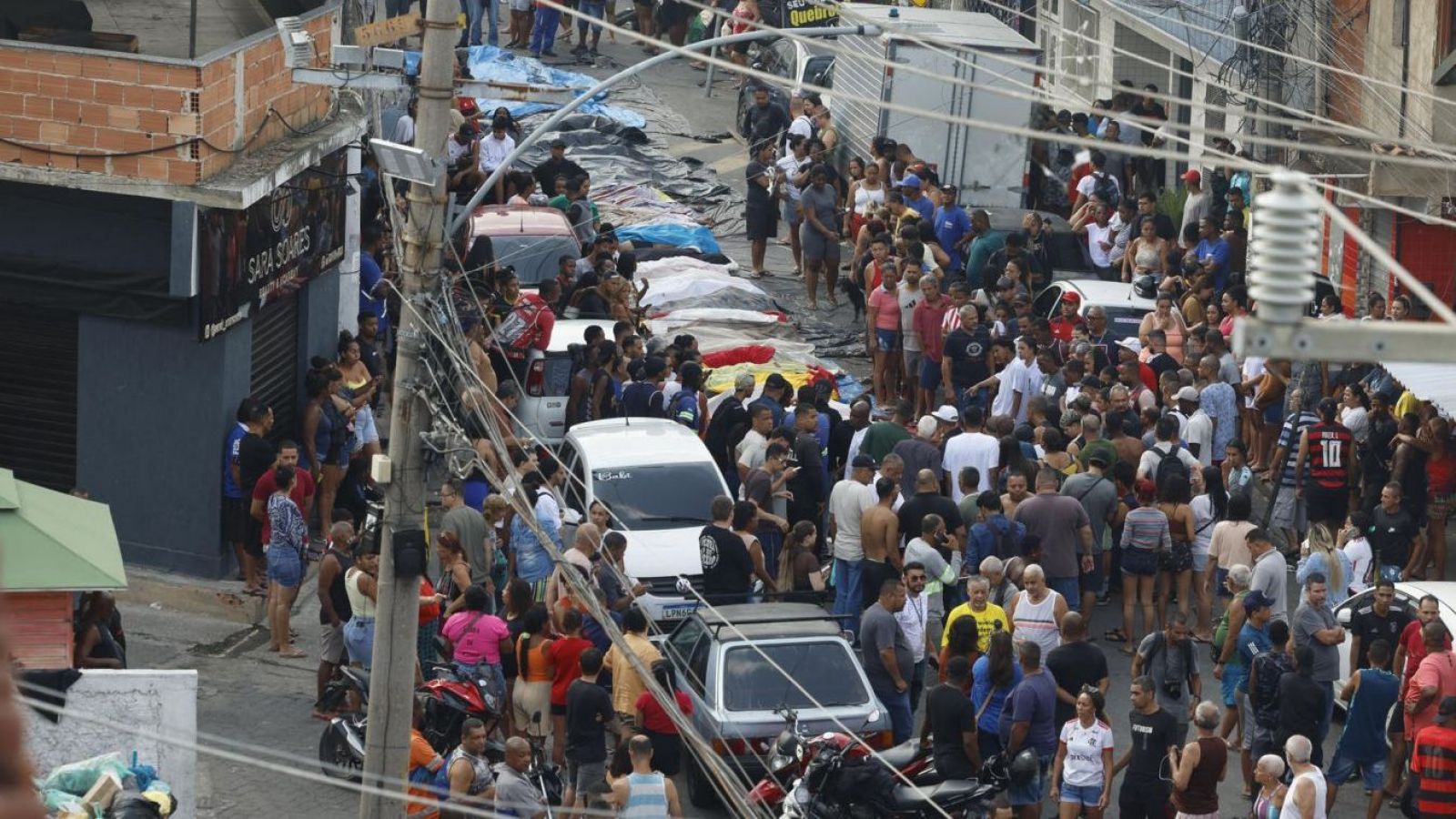 Chileno en Río de Janeiro tras mortal operativo contra el narco: "Fueron dos días de mucho pavor"
