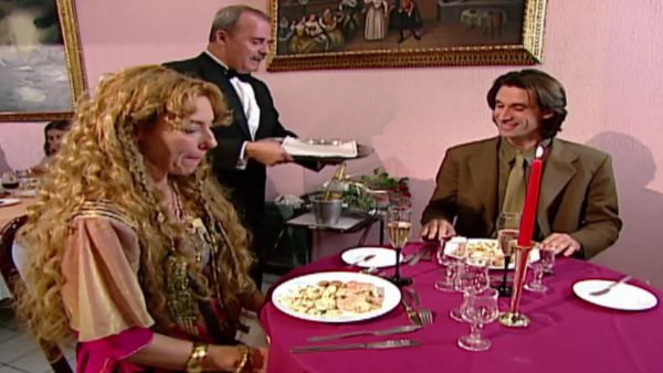 Inesperado reencuentro: Revive el momento de este viernes de "Romané"
