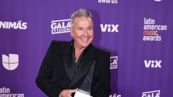 Ricardo Montaner regresa a los escenarios con show en Chile
