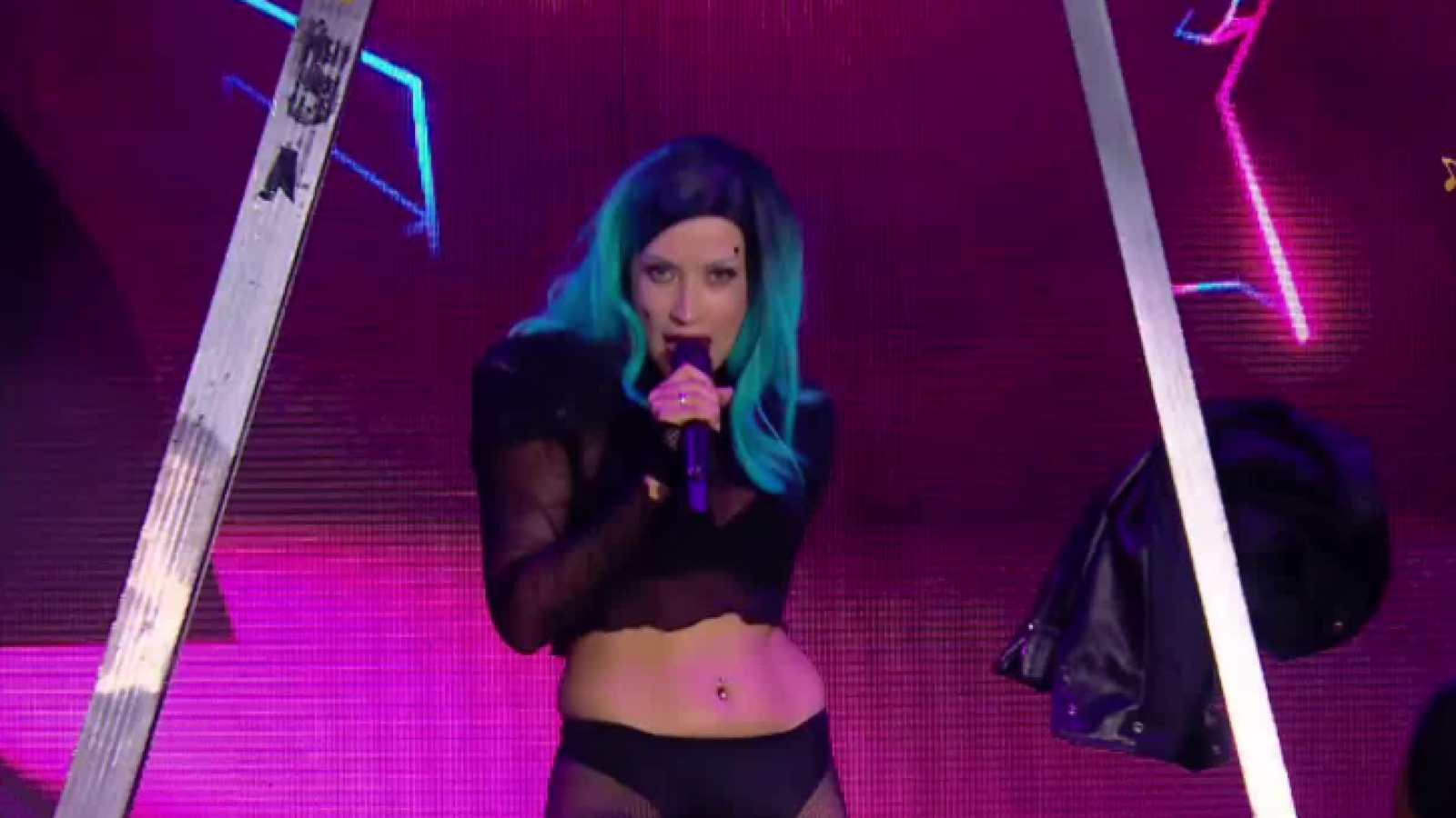 ¡Toda la irreverencia de Lady Gaga sobre el escenario!
